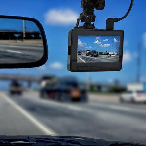 The role of dashcams in vehicle accidents and their effect on your car insurance