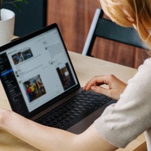 How to tell if a profile is fake