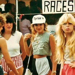 25 photos that show what life looked like in 1983