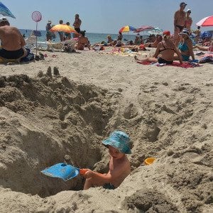 When building sandcastles and tunnels, beware collapsing sand