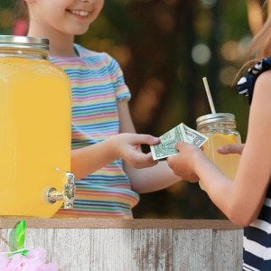 5 everyday ways to teach kids about money