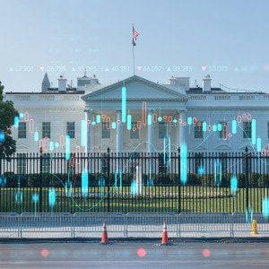 Nearly 100 former lawmakers call on House to ban stock trading by members of Congress