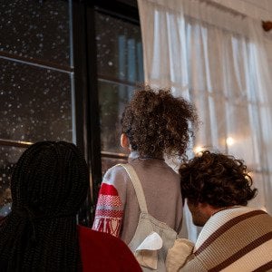 Five ways to give your kids a financial head start this holiday season