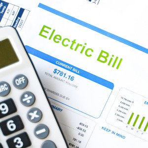 10 steps to lower your electric bill this year: A home energy shopping checklist