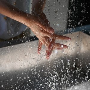 Skin microbiome and dry skin: How both are linked