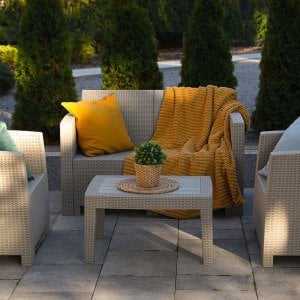 8 hot home trends for summer and beyond