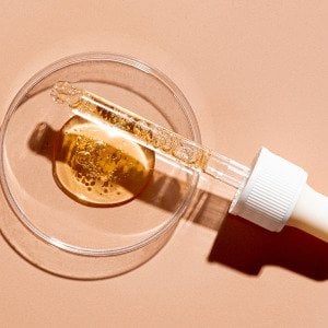 The clean beauty ingredients dermatologists recommend