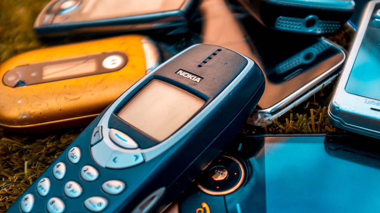 Old mobile phones from the mid-2000s.