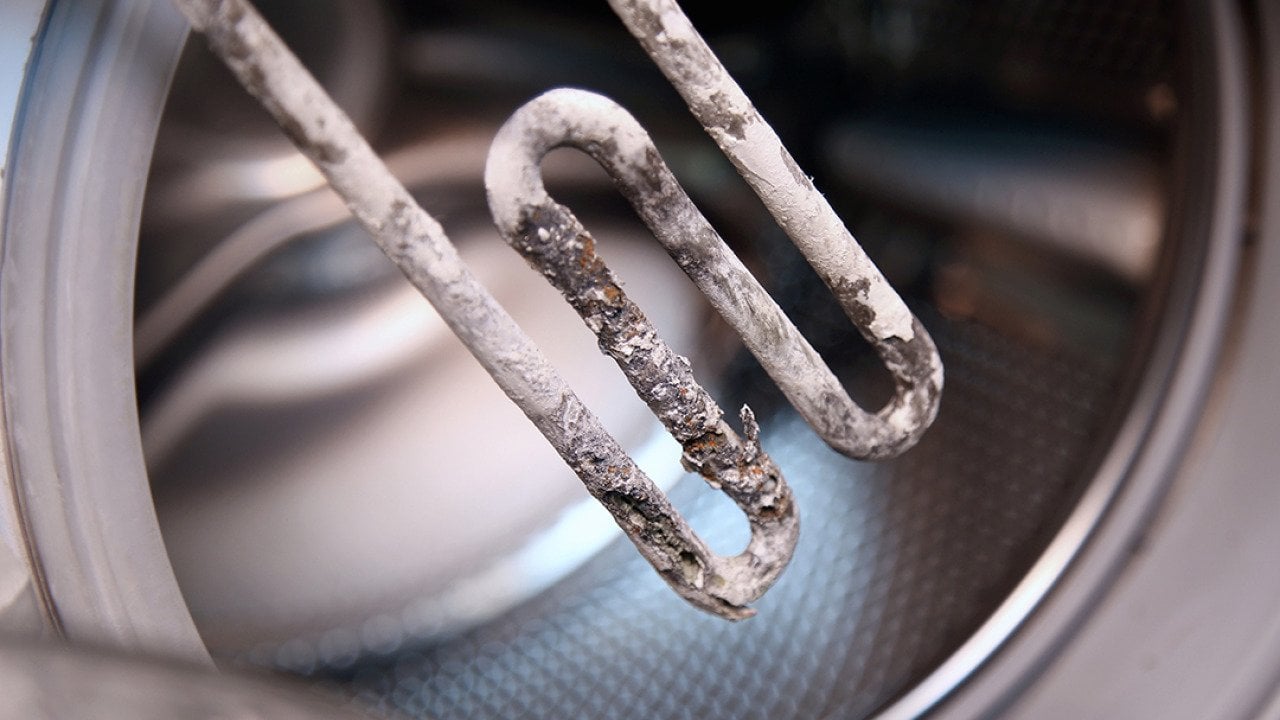 Electric heater from washing machine aged by hard water.