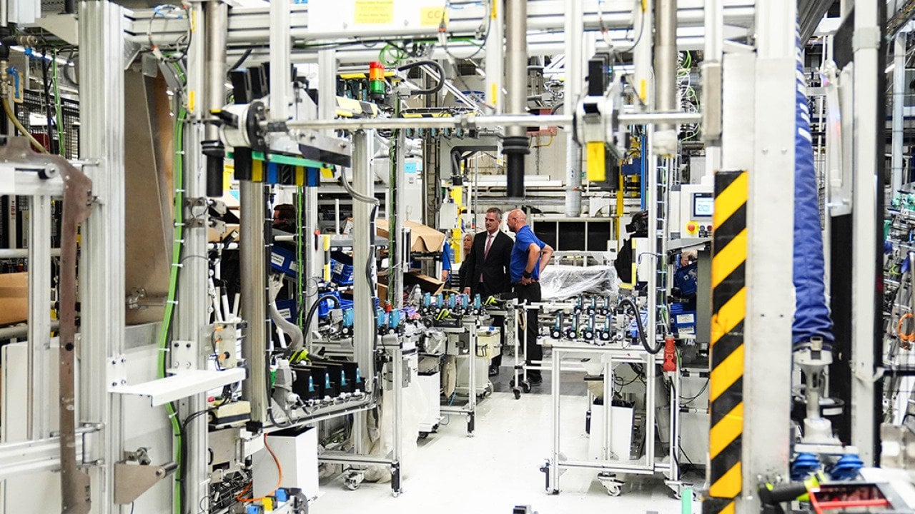 Site visit to Jaguar Land Rover's supplier, Webasto. 