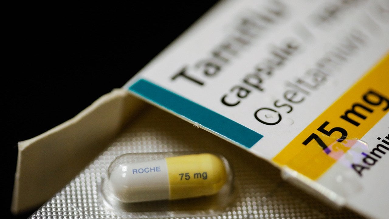 Close up on a 75mg Tamiflu capsule.