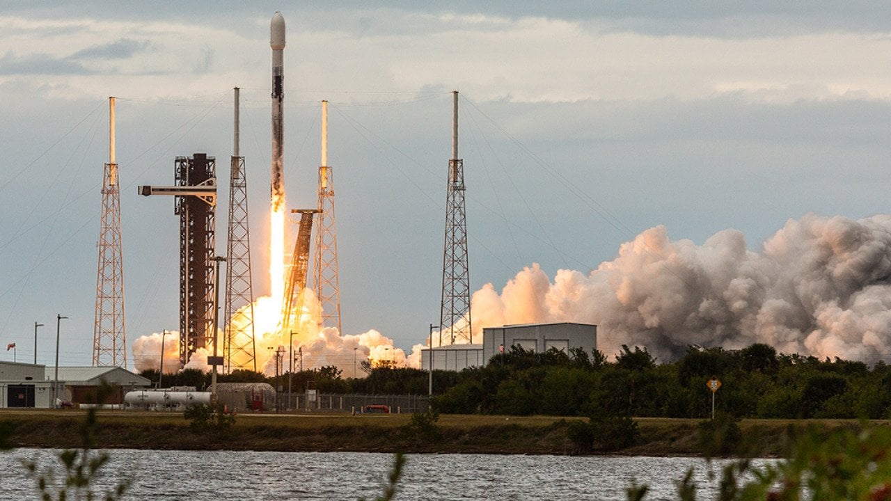 A SpaceX Falcon 9 rocket lifts off from launch pad 40 at the Cape Canaveral Space Force Base in Florida.