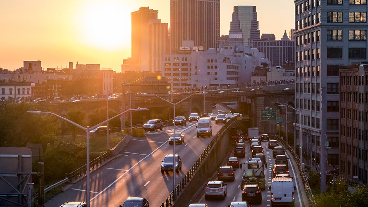 Which states have the longest (and shortest) commutes?