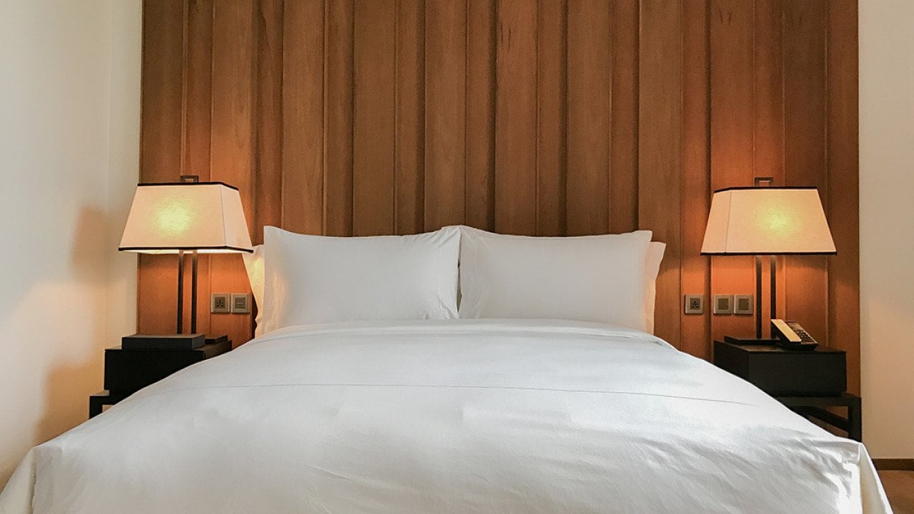 4 ways to feng shui your bedroom for better sleep