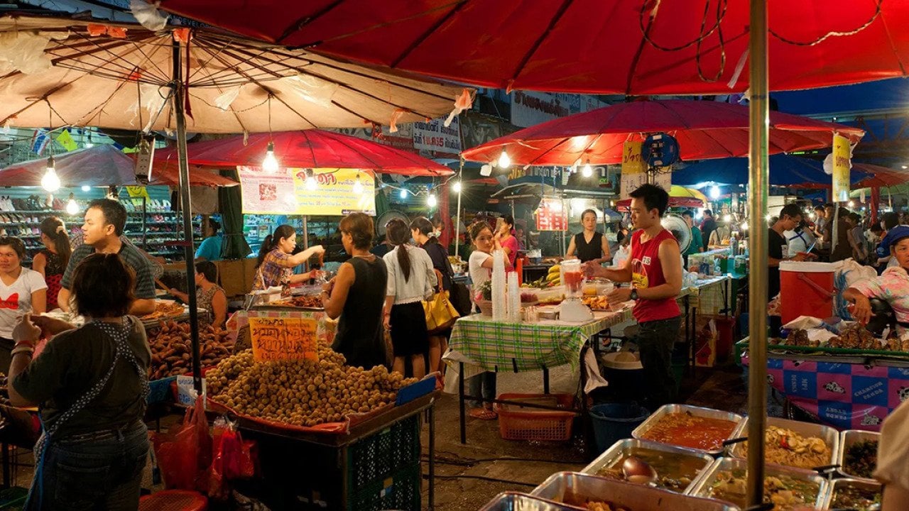 6 top international travel destinations for great food