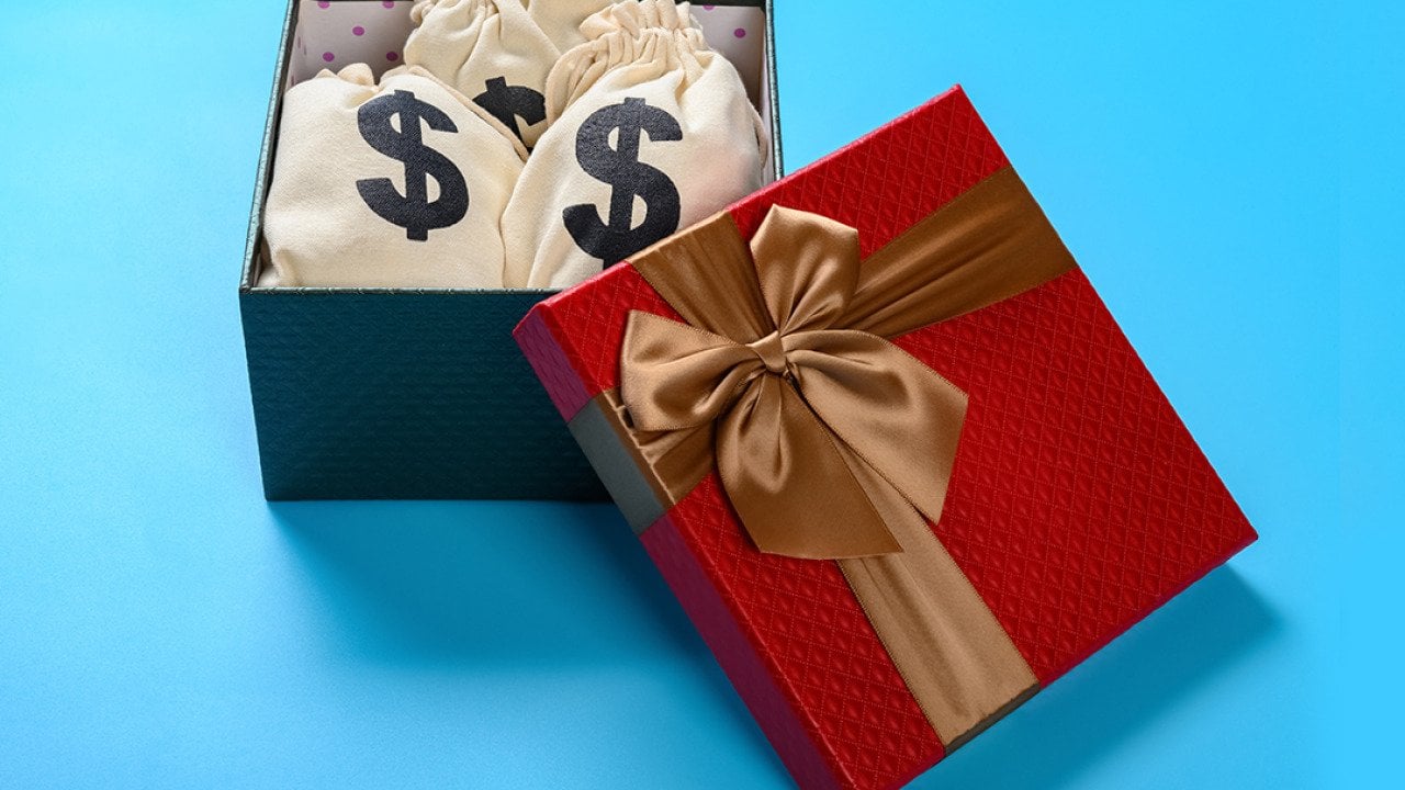 Banks once gave away guns and ponies: Here’s what they’re offering now