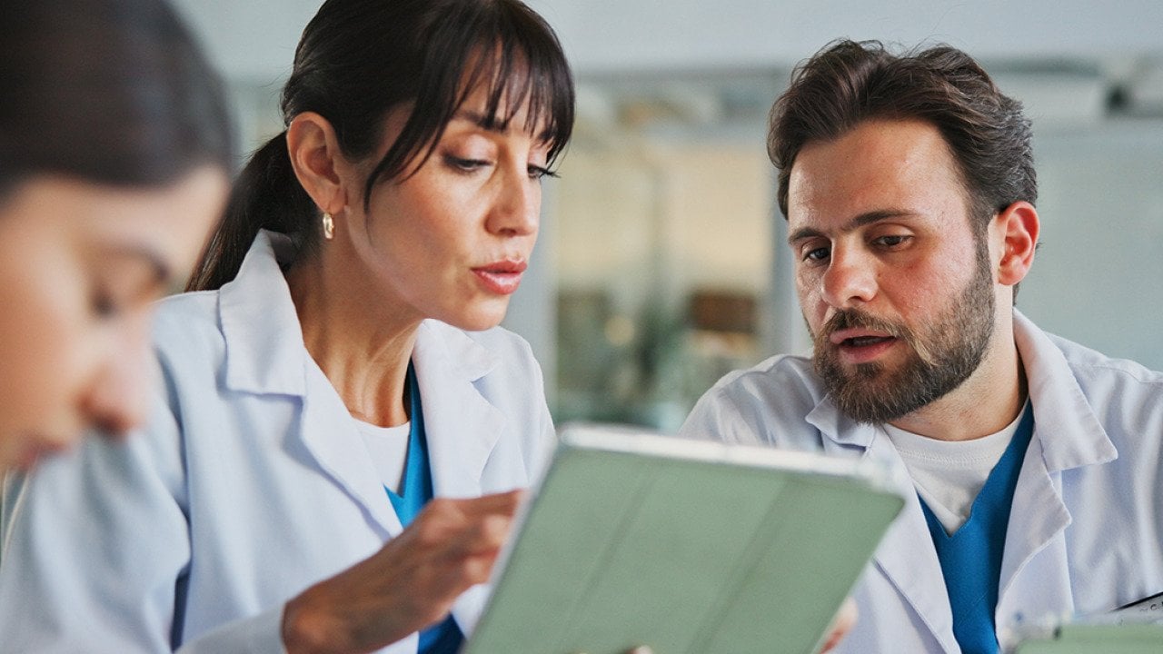 The healthcare software marketing playbook: Winning in an $84B, high-stakes market