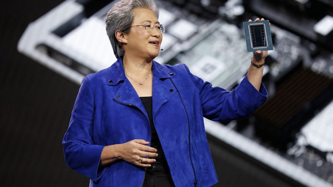 Lisa Su, chair and chief executive officer of Advanced Micro Devices Inc. (AMD), displays an AMD Instinct MI455X GPU during an AMD news conference ahead of the annual Consumer Electronics Show in Las Vegas, Nevada, on January 5, 2026.