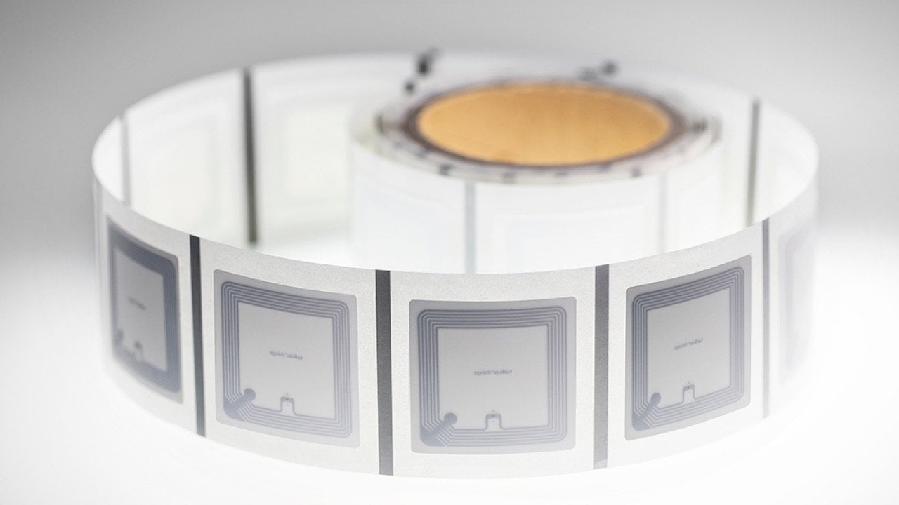 How does smart packaging work for healthcare products?