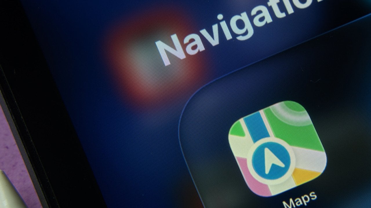Icon of Apple maps on an iPad screen.
