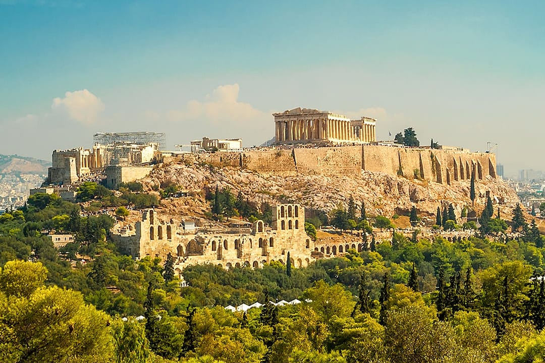 Bank of Greece paper suggests Golden Visa reform shifted property activity nearby