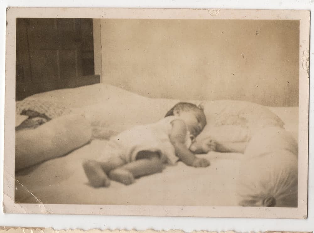 Antique Vintage Black and White Rare Photographs Photos from Pune Maharshtra India on 2th Oct 1950. Old Life Style in India during British India Period.