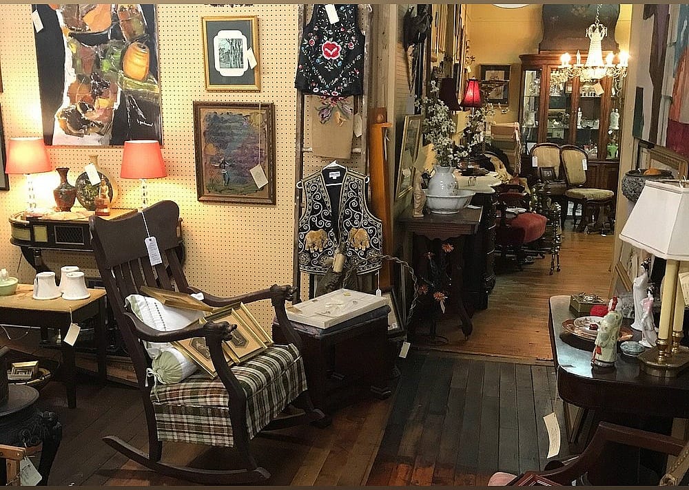 #13. Payne Mill Village Antique Mall