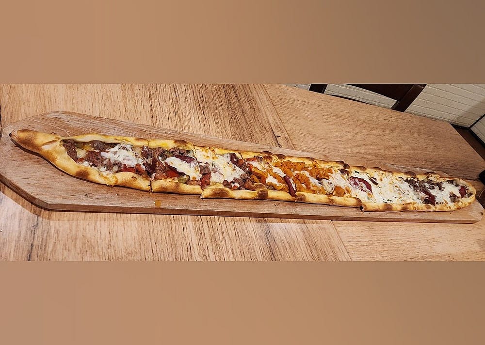 #5. Pide Lahmajoun