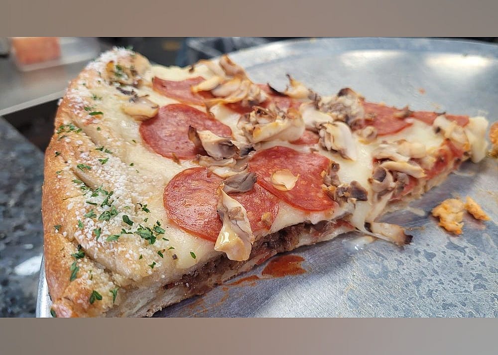 #13. Mama's Pizza and Grill
