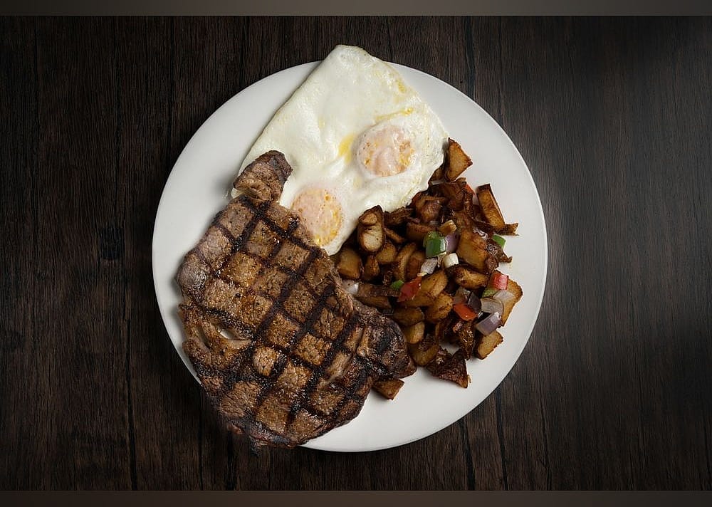 #10. Louie's Market