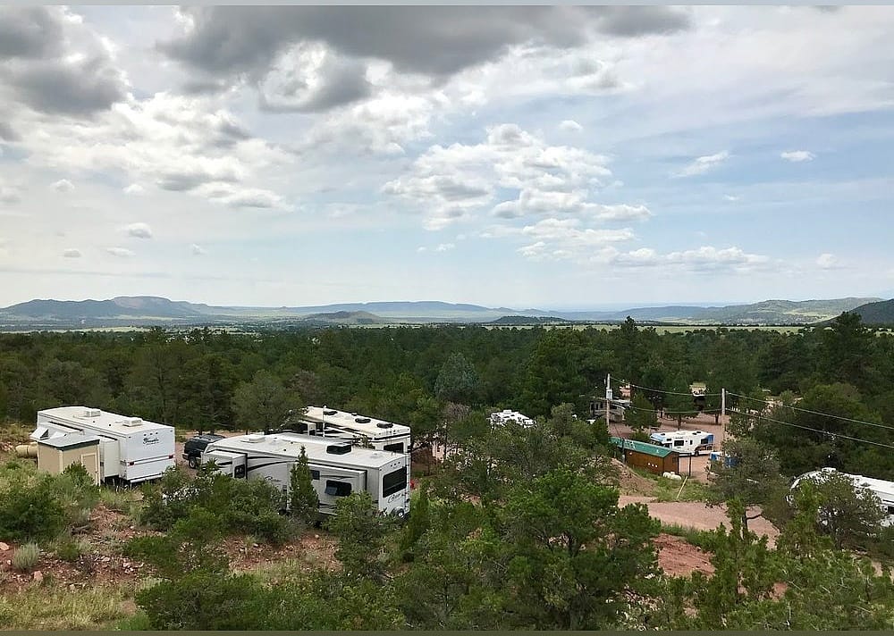 #5. Mountaindale Cabins and RV Resort