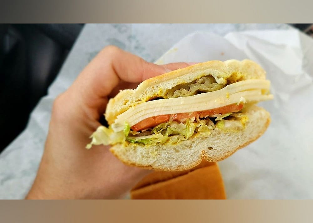 #2. Gian's Delicatessen