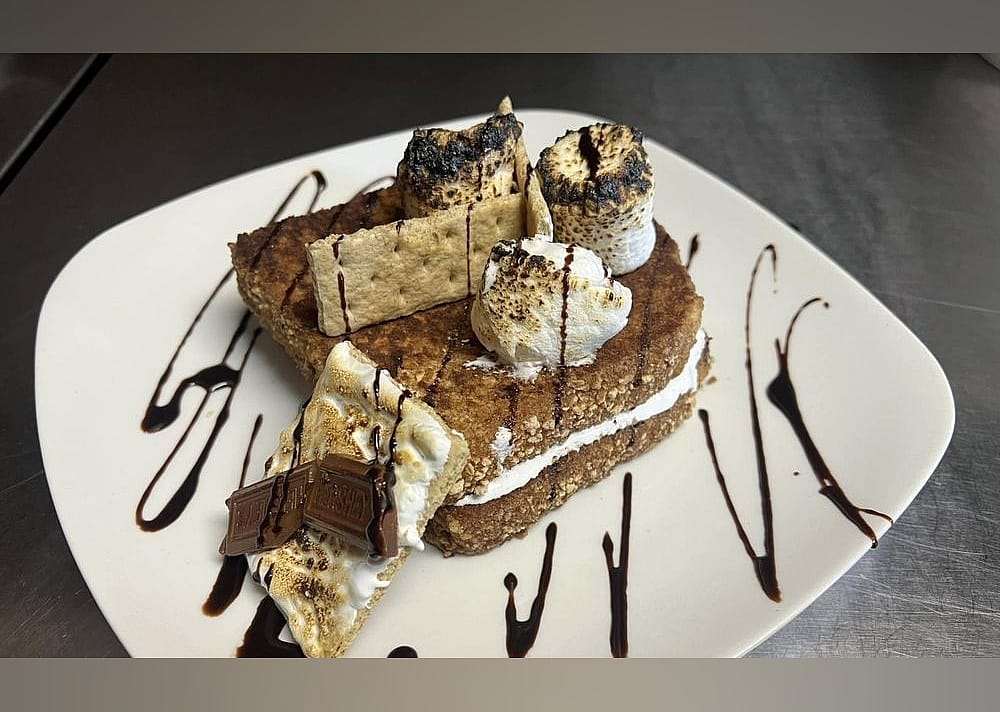 #1. Aries Cafe