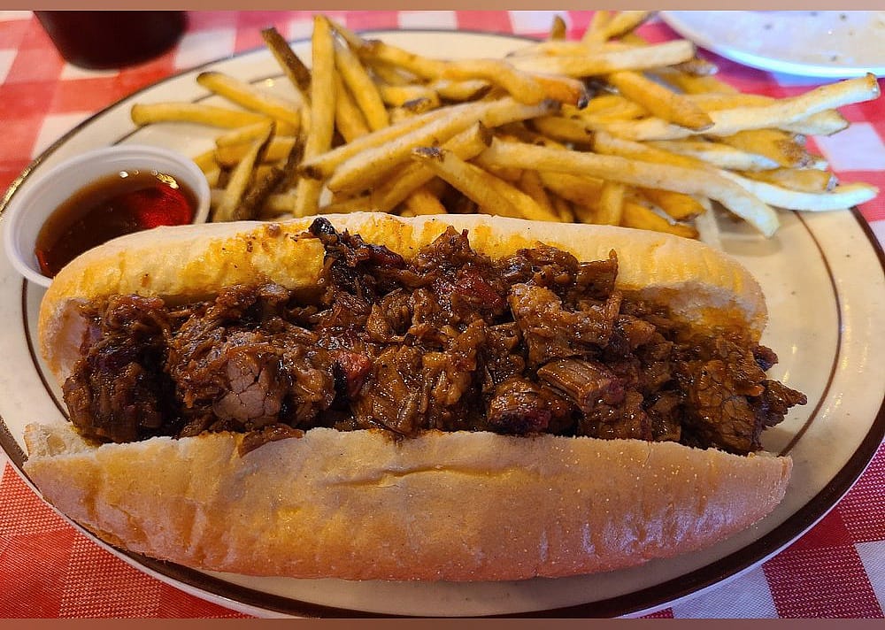 #2. Zack's Pizza & Bbq