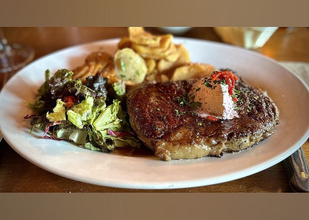 #12. L'Ardoise Bistro