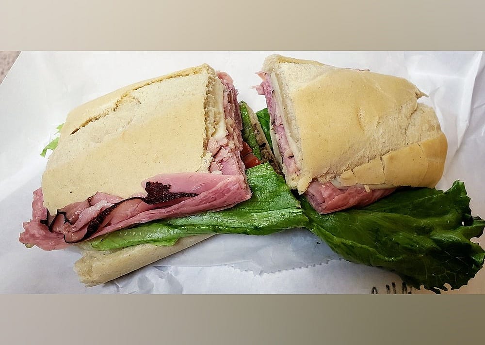#3. Bodega Delicatessen