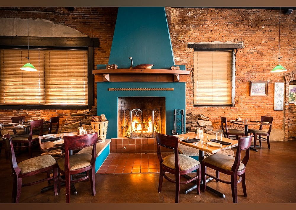 #9. Sybaris Bistro
