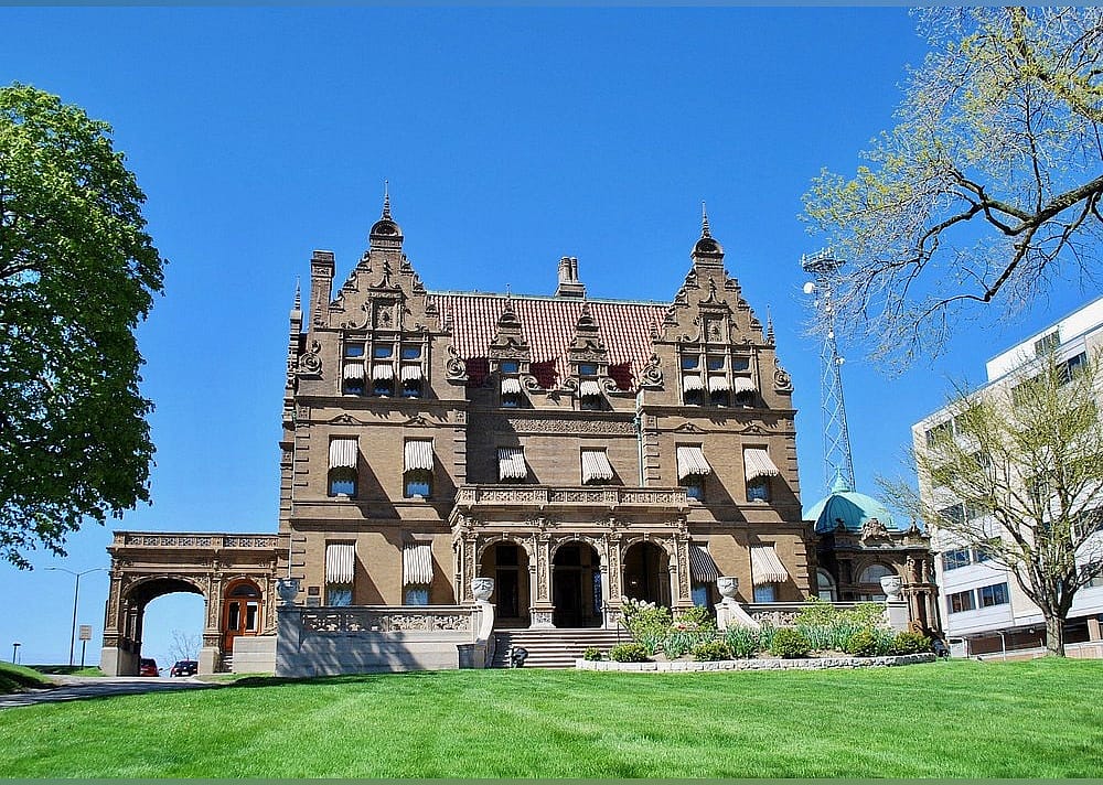 #5. Pabst Mansion
