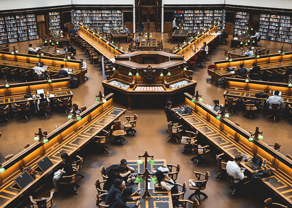 #35. Library technicians