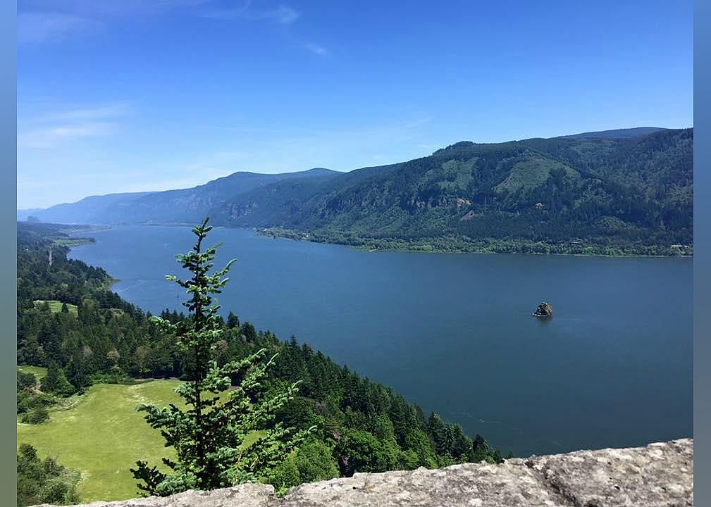 #3. Cape Horn Lookout