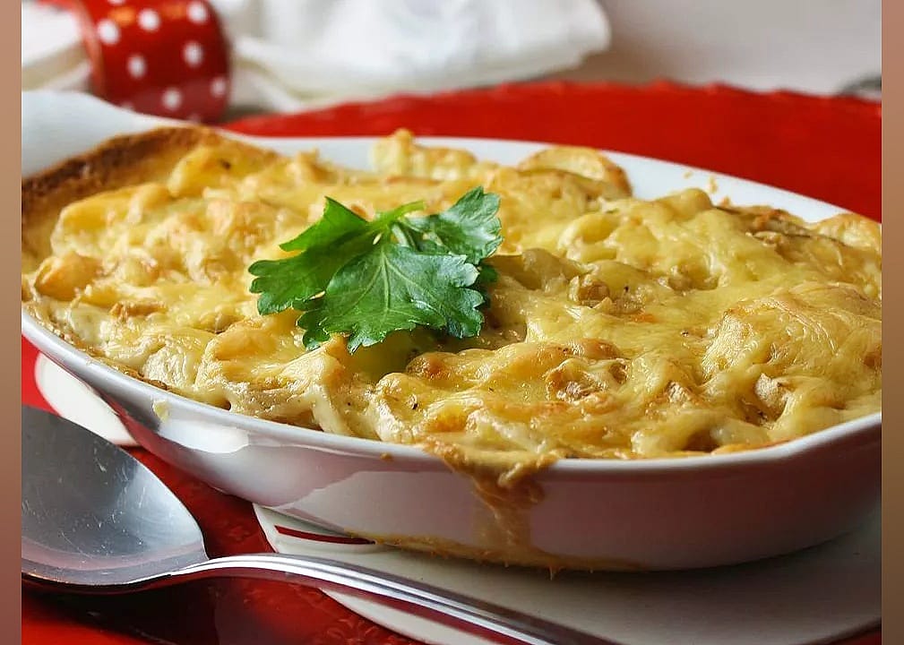 Garlic potatoes gratin