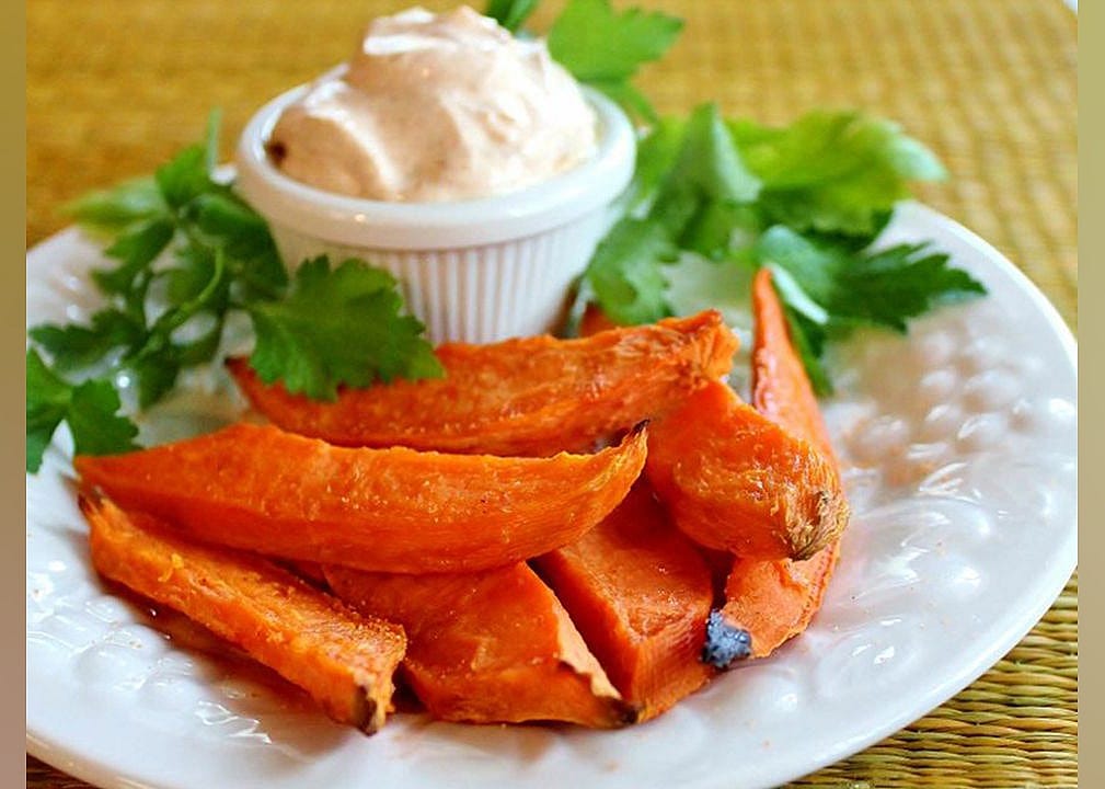 Baked Yam Fries with Dip