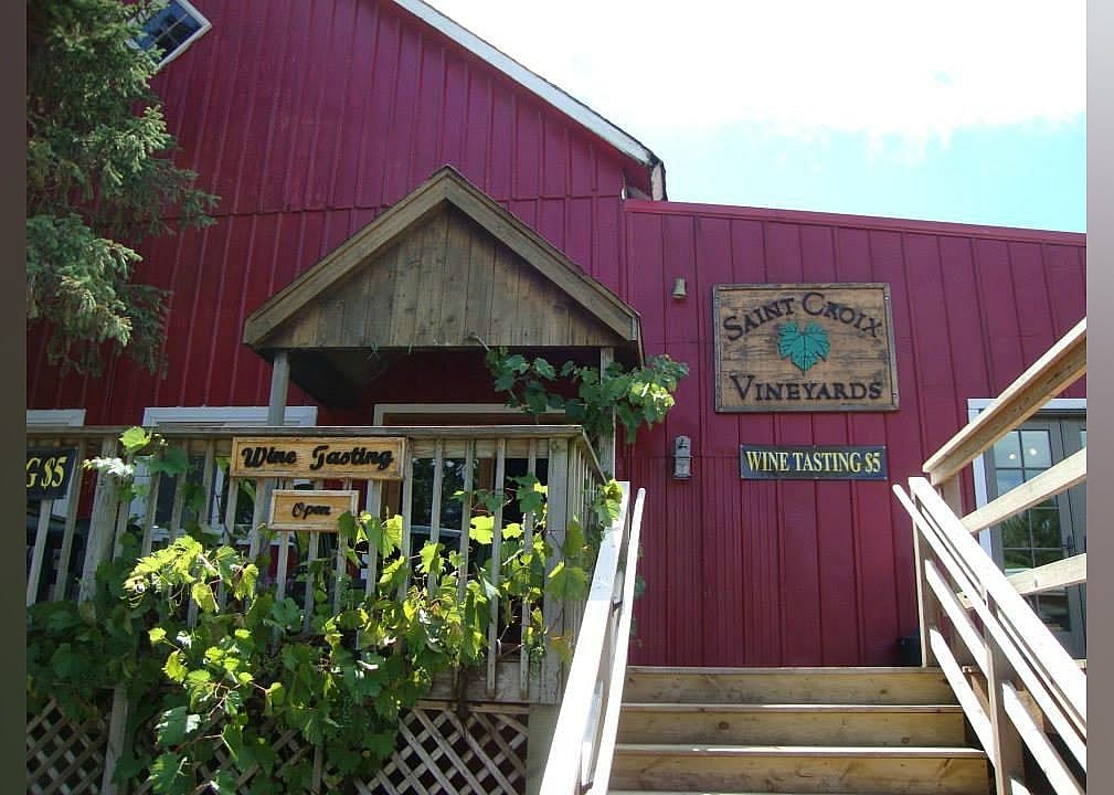 #7. Saint Croix Vineyards