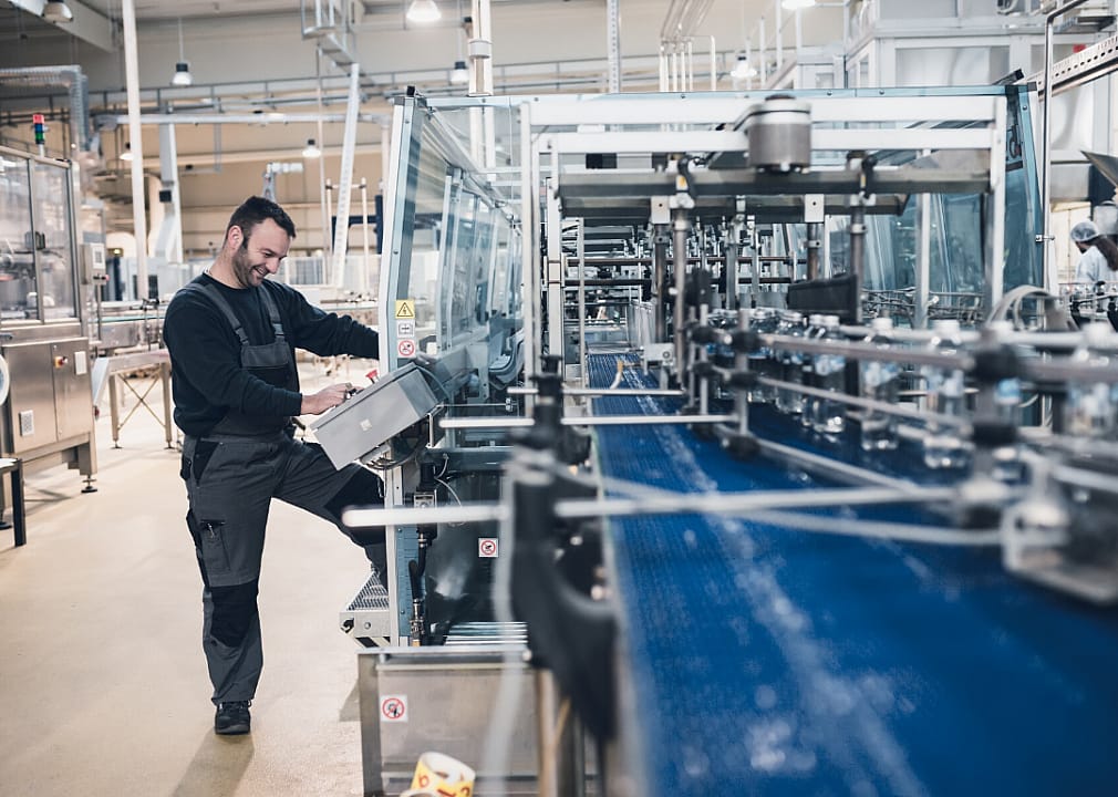 #42. Machine Operator