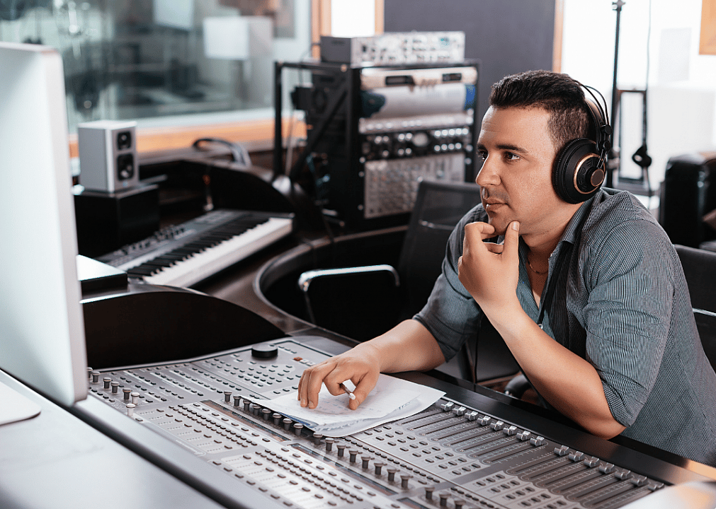 #47. Broadcast technicians