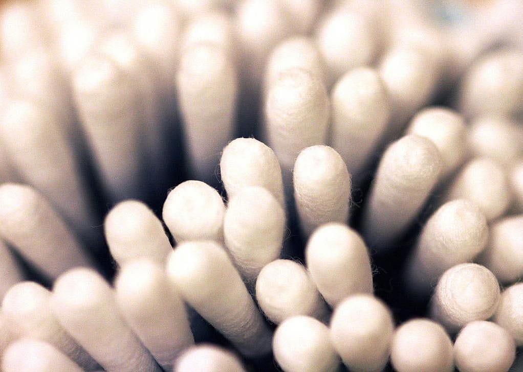 1923: Q-tips