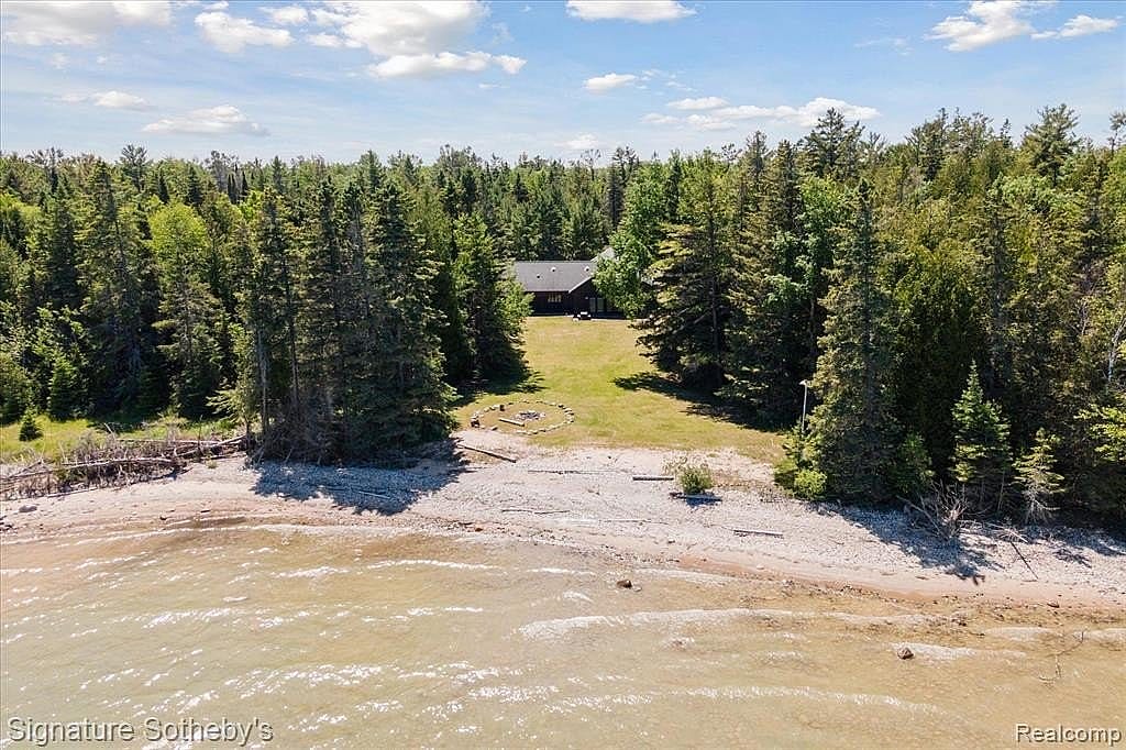#9. 9842 Misery Bay, Alpena