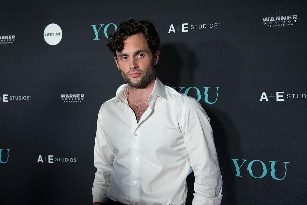 Penn Badgley and Domino Kirke