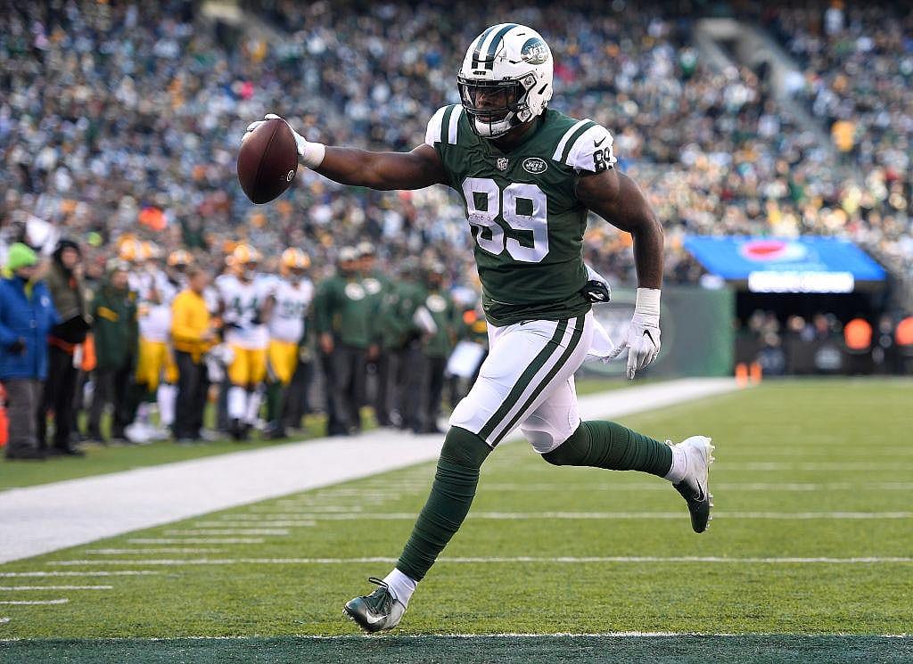 New York Jets (4-11) @ New England Patriots (10-5)