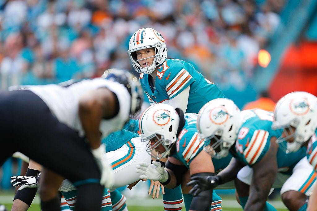 Miami Dolphins (7-8) @ Buffalo Bills (5-10)
